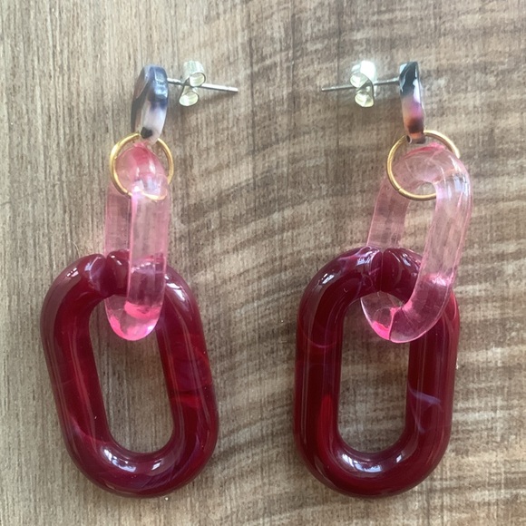 NWOT Beautiful handmade Earrings in a burgundy and pink color - Picture 5 of 5